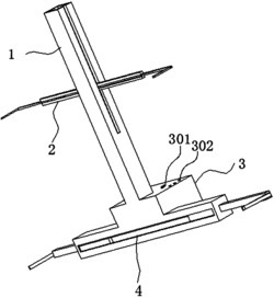 一种柜体组合用拼接架