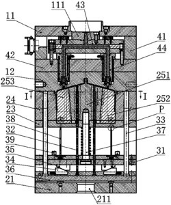 一种具有内倾斜护帮结构控释注水漏斗的注塑模具